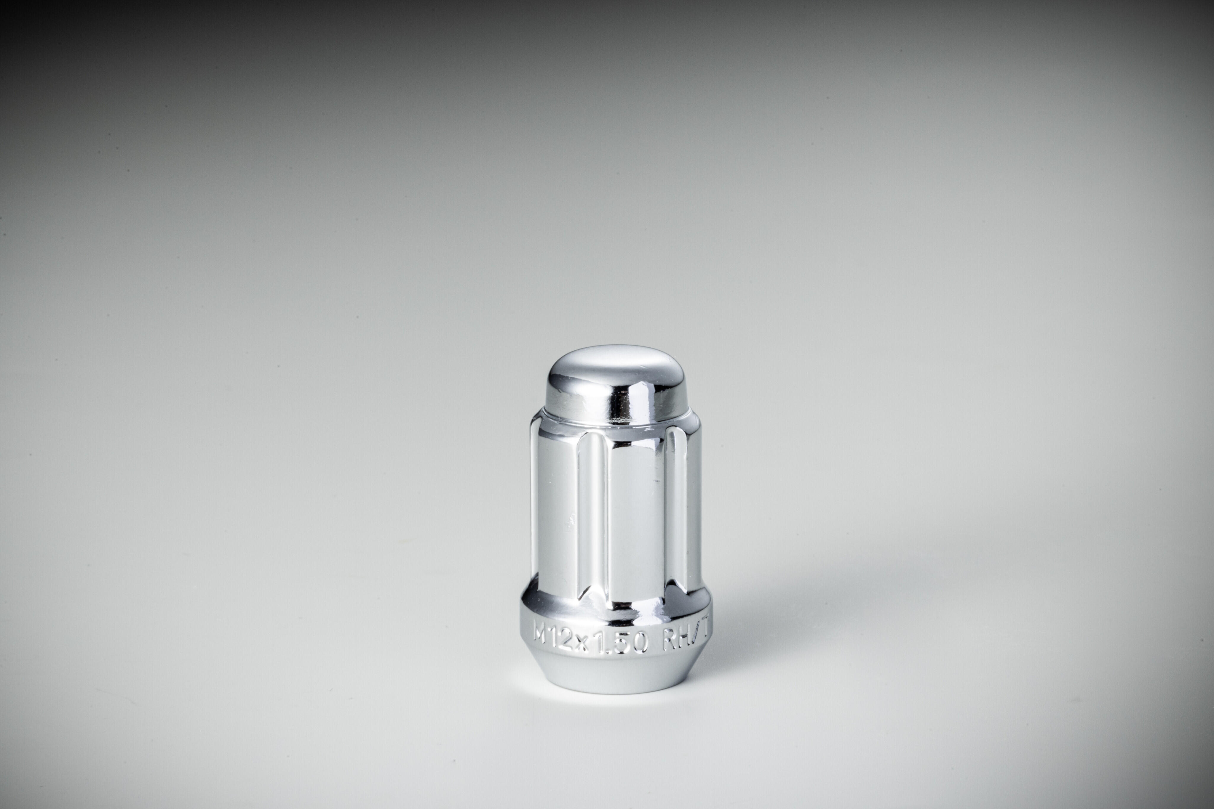 SMALL SPLINE WHEEL NUT